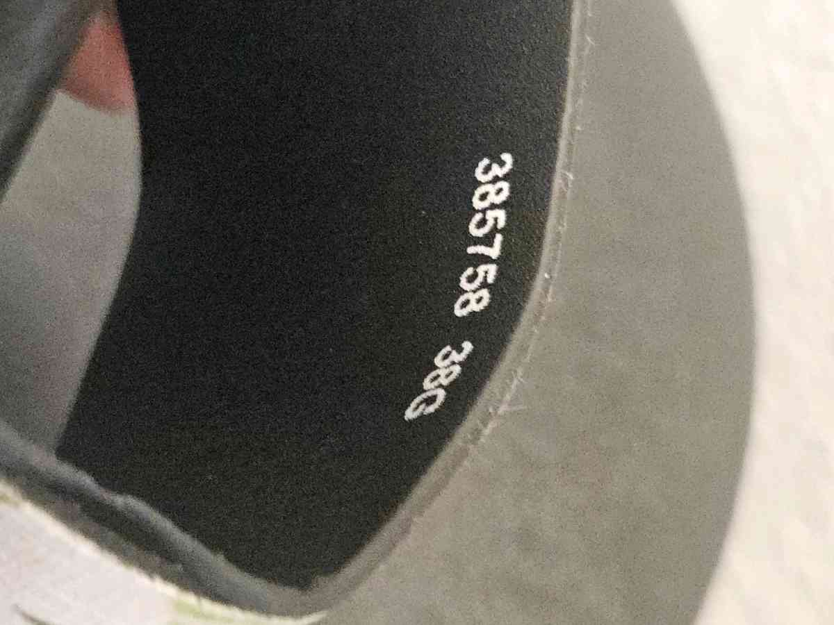 Amputee Super Rare Gucci Slide - Tulsa, Oklahoma - FleaMarketBay