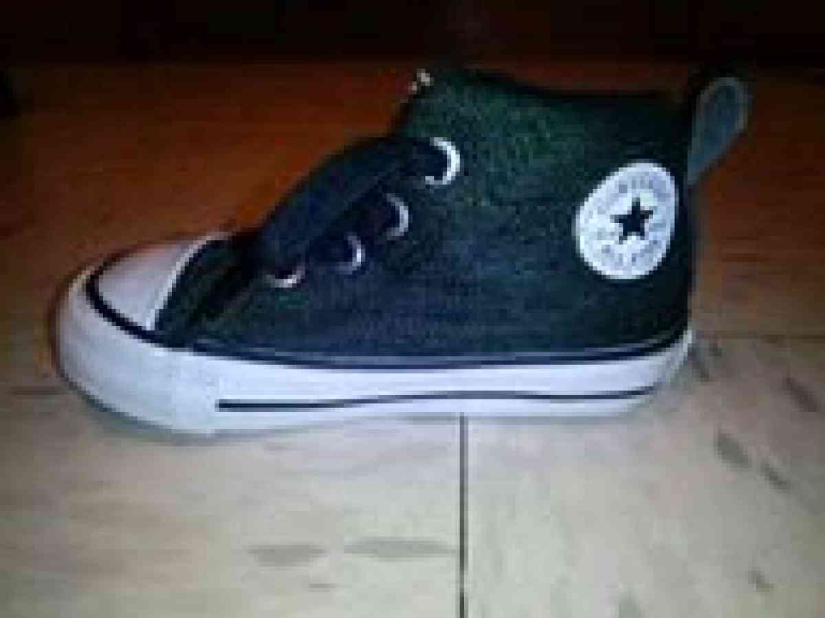 Kids Converse Chuck Taylor Toddler Size 5 Unisex - Portsmouth, Ohio - FleaMarketBay