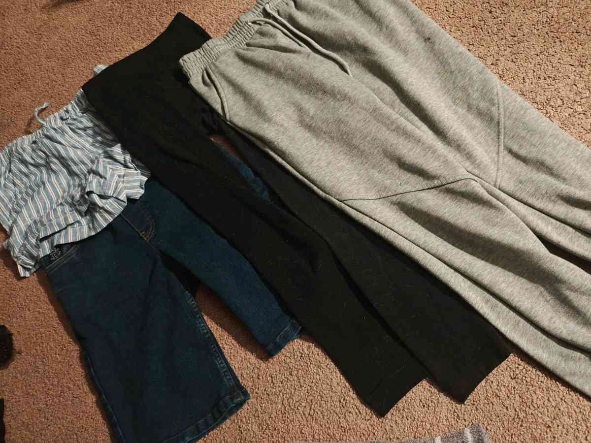 pants and bottoms - Manteca, California