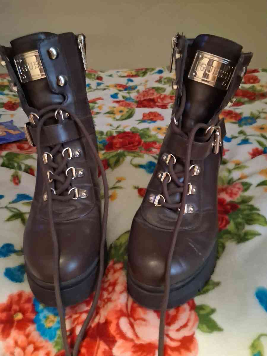 Brown Guess  Combat  ankle Boots - Manchester, New Hampshire