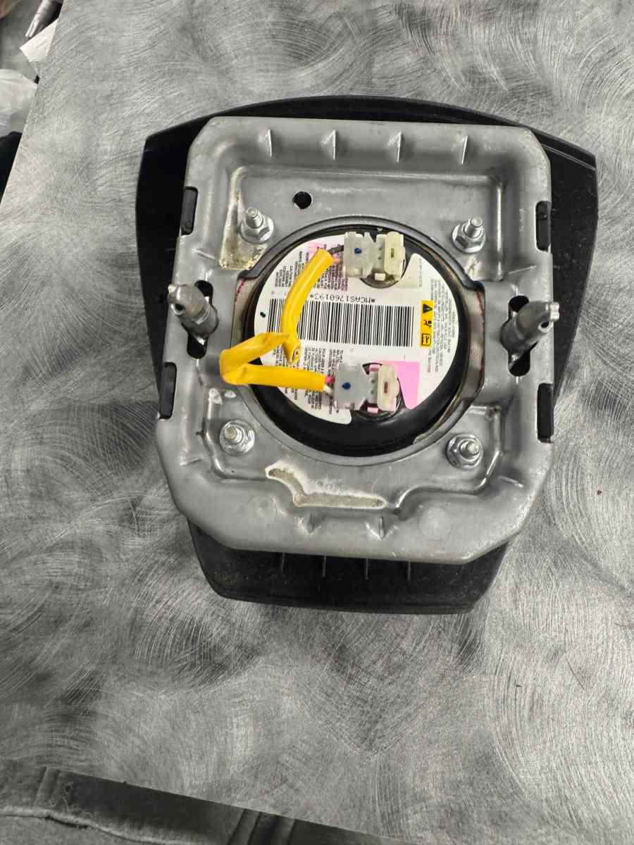 k and k auto parts martinsville Rd Bellevill mI - Belleville, Michigan - FleaMarketBay