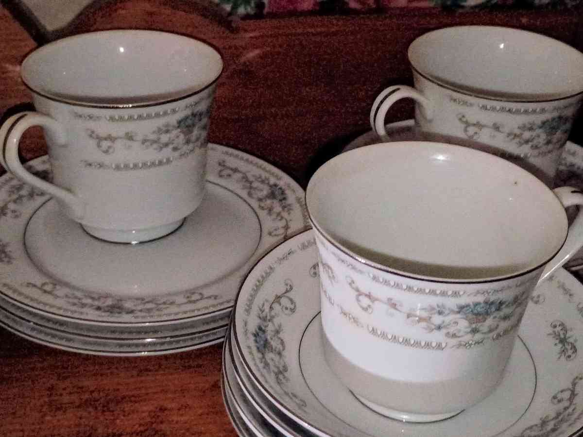 antique porcelain China dishware - Indianapolis, Indiana - FleaMarketBay