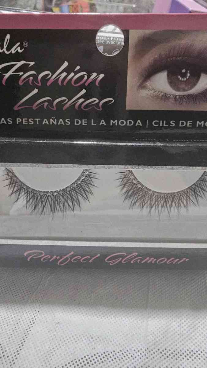 eyelashes - San Jose, California - FleaMarketBay