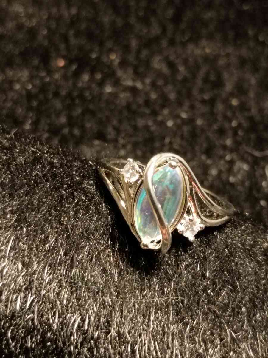 925 sterling opal ring - Cleveland, Tennessee - FleaMarketBay