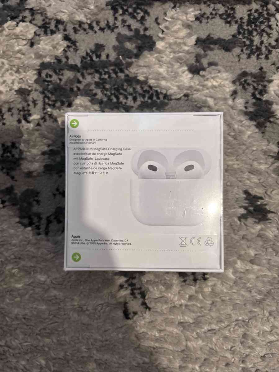 AirPods 3rd generation - Sacramento, California - FleaMarketBay