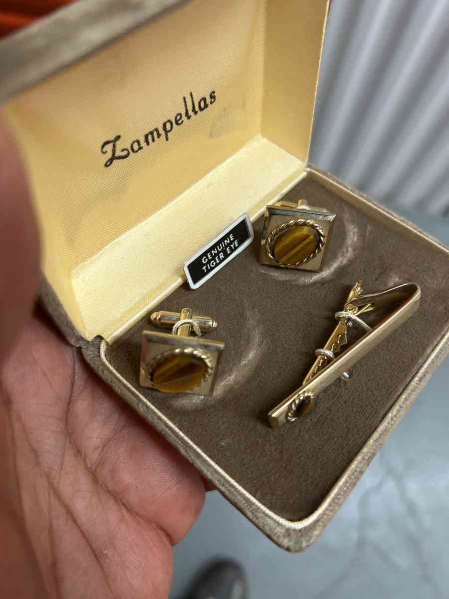 LAMPELLAS GENUINE TIGER EYE CUFF LINK SET - Hackensack, New Jersey