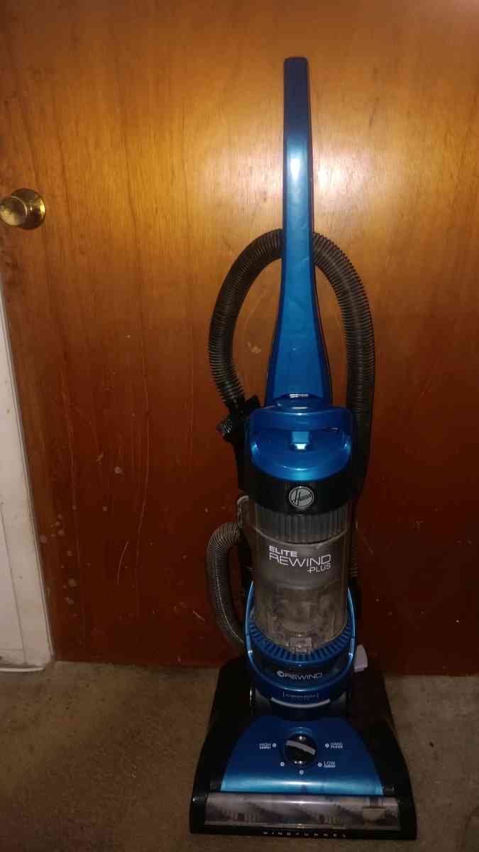 HOOVER UPRIGHT VACUUM - Largo, Florida - FleaMarketBay