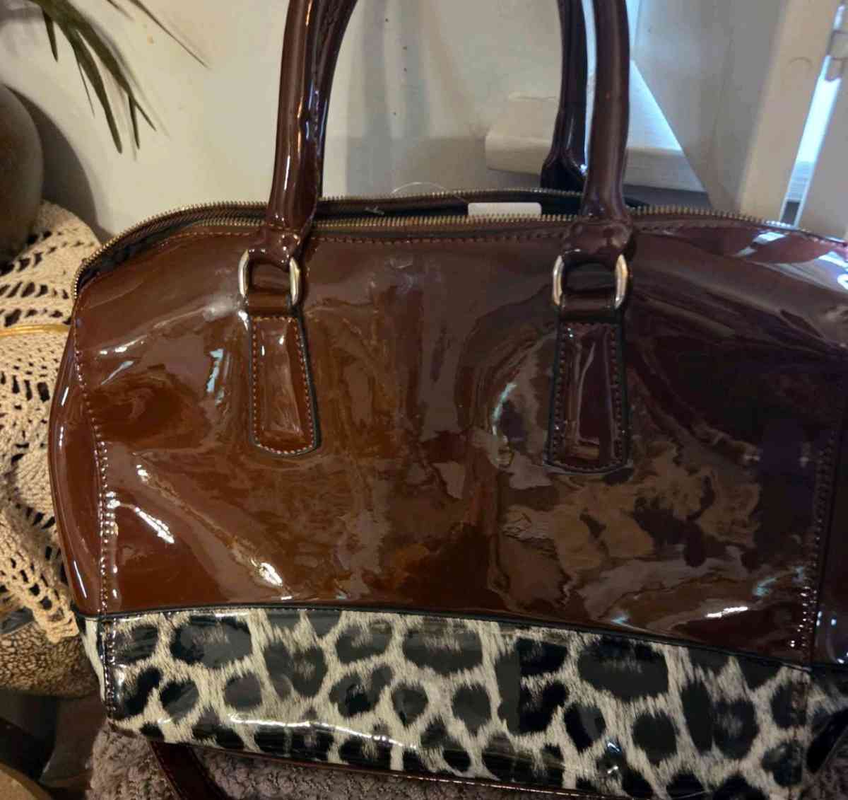 Michael Kors Cheetah Shoulder Bag - Arab, Alabama - FleaMarketBay