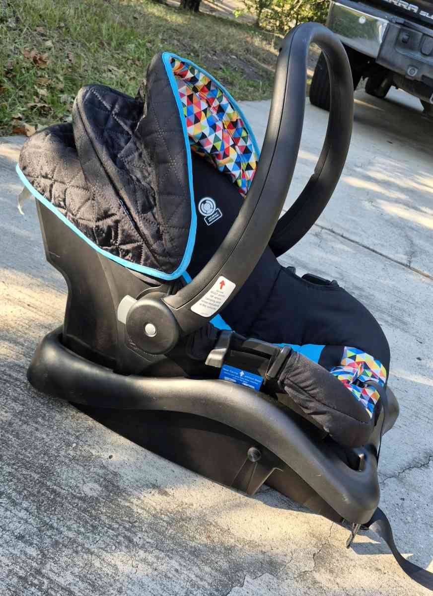 Cosco Light n Comfy DX LX Car Seat Blue - Houston, Texas - FleaMarketBay