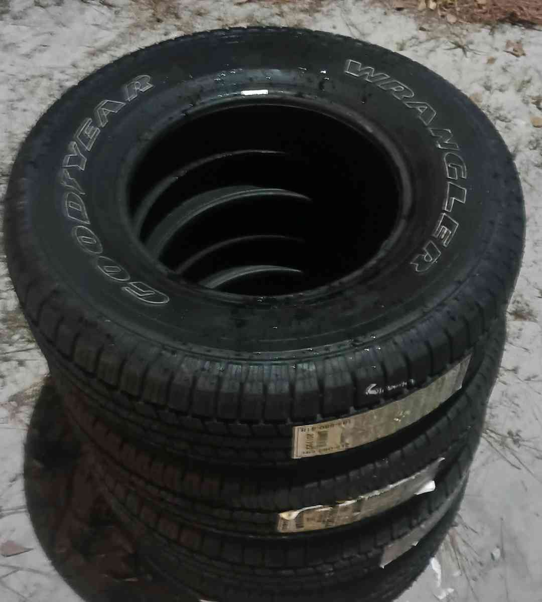 Tires Cooper Discover AT3 General Tires Goodyear Wrangler - Santee, South Carolina - FleaMarketBay