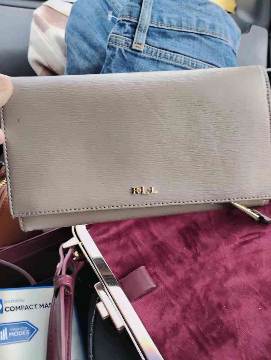 Purses - Columbia, Missouri - FleaMarketBay