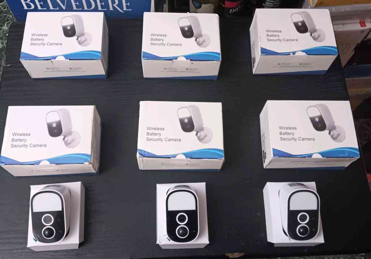 ROHS WIRELESS WIFI SECURITY CAMERAS - Bronx, New York