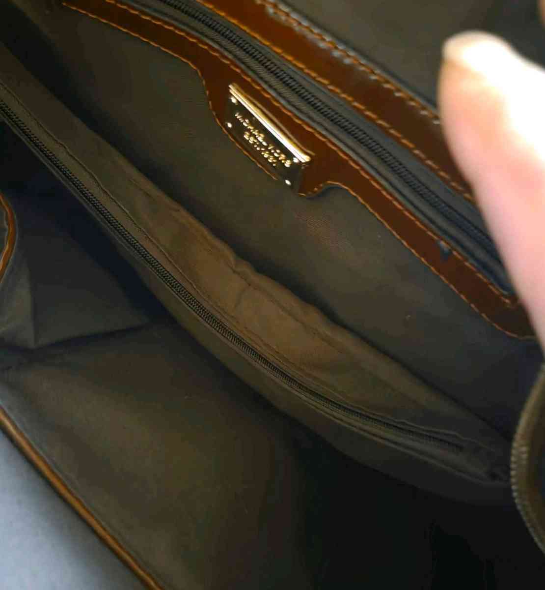 Michael Kors Cheetah Shoulder Bag - Arab, Alabama - FleaMarketBay