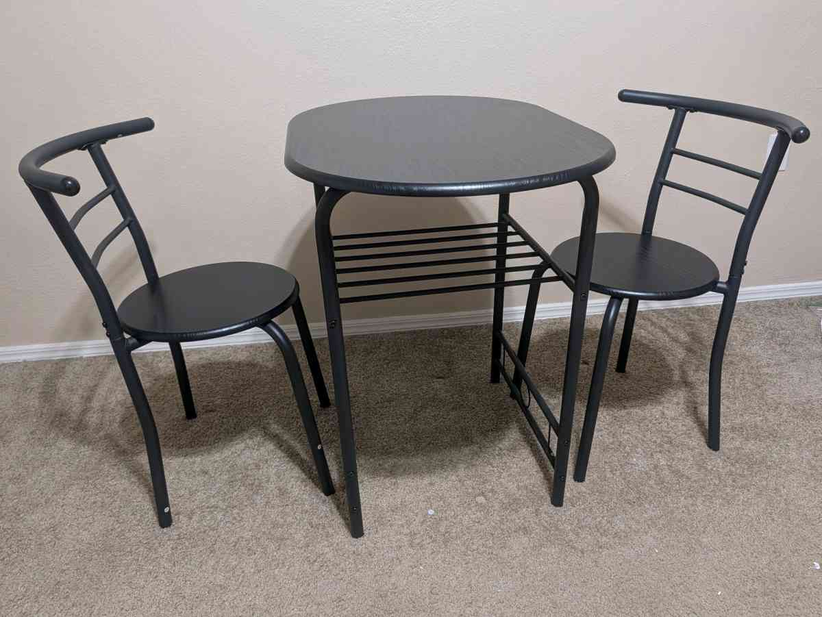 3Piece Wooden Round Table Chair Set - Irving, Texas - FleaMarketBay