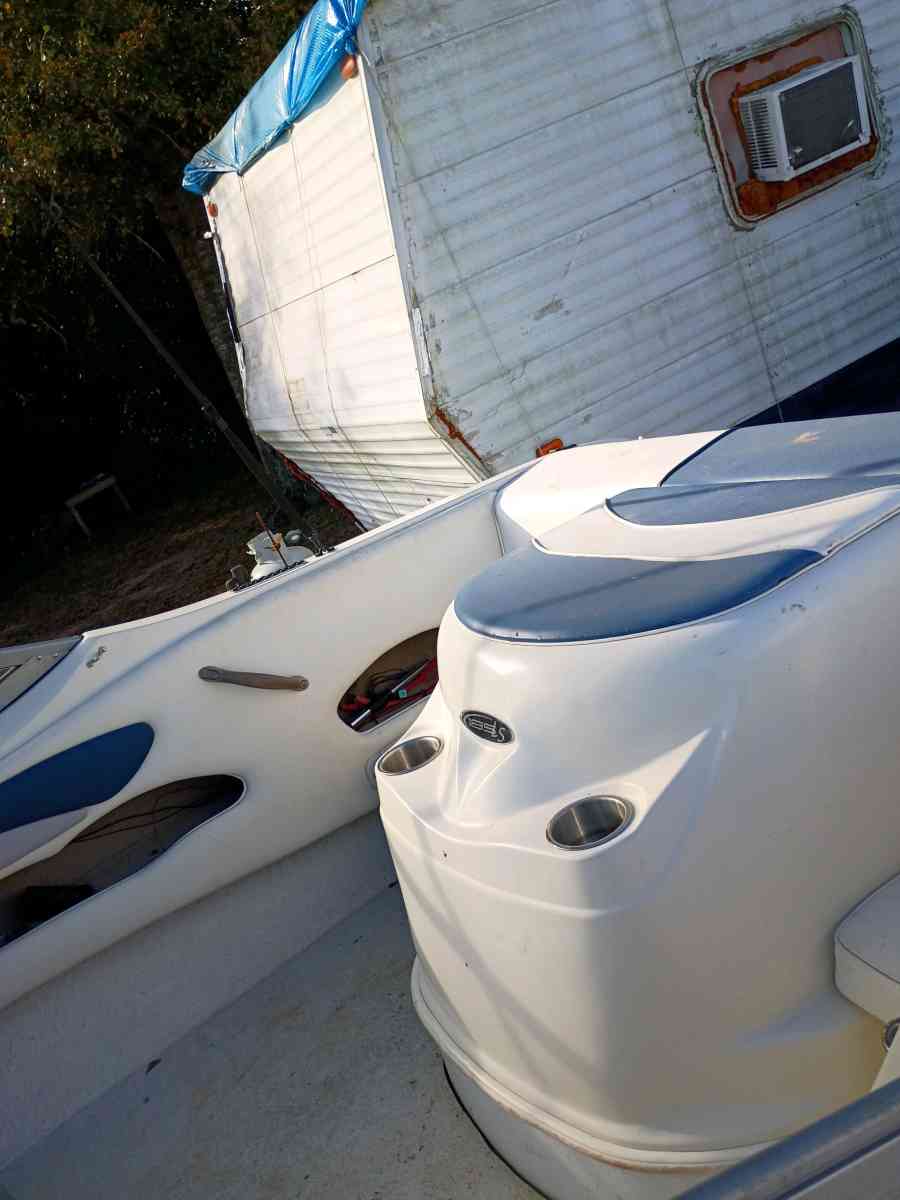 stingray boat - Foley, Alabama - FleaMarketBay