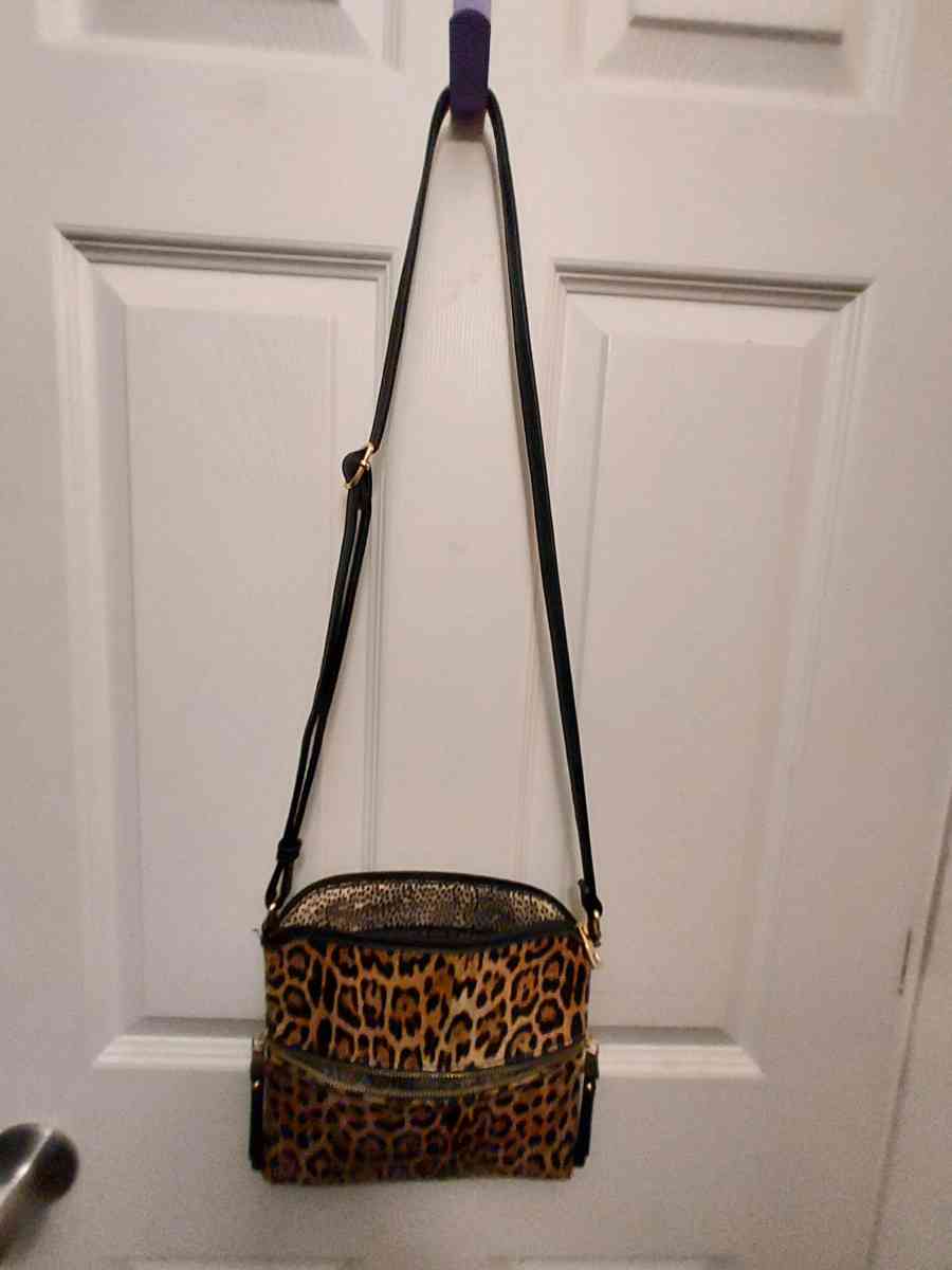 Leopard Print Crossbody Bag - Oceanside, California - FleaMarketBay