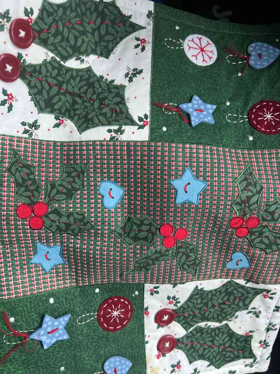 4 vintage Christmas placemats - Cincinnati, Ohio - FleaMarketBay