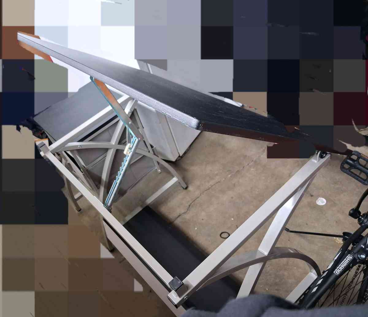 Adjustable artists desk - Manteca, California - FleaMarketBay