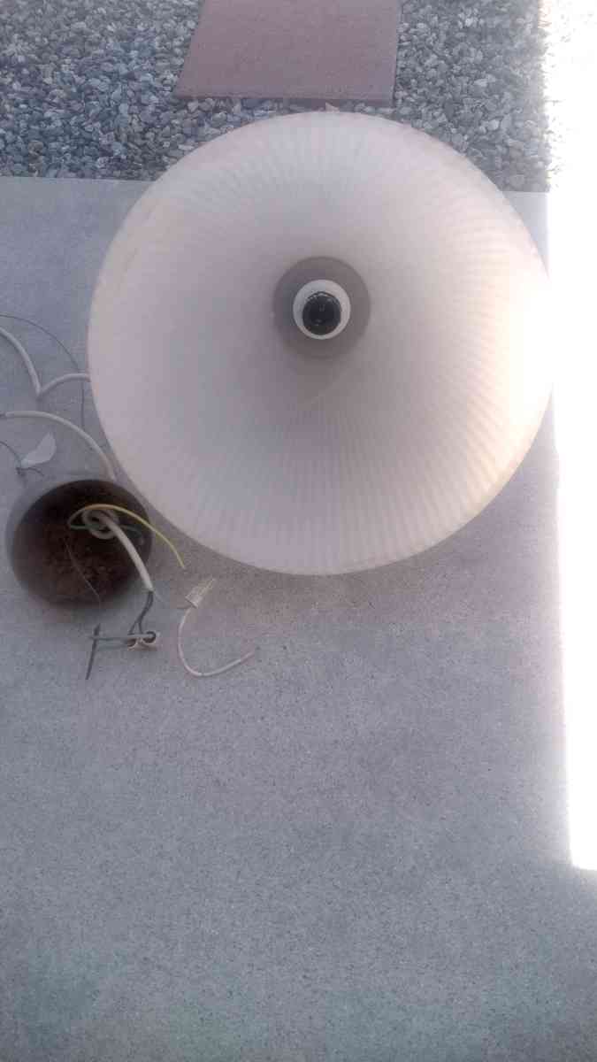 CRATE AND BARREL CEILING CHANDILIER CRATE Y BARRIL CANDELABR - Riverside, California