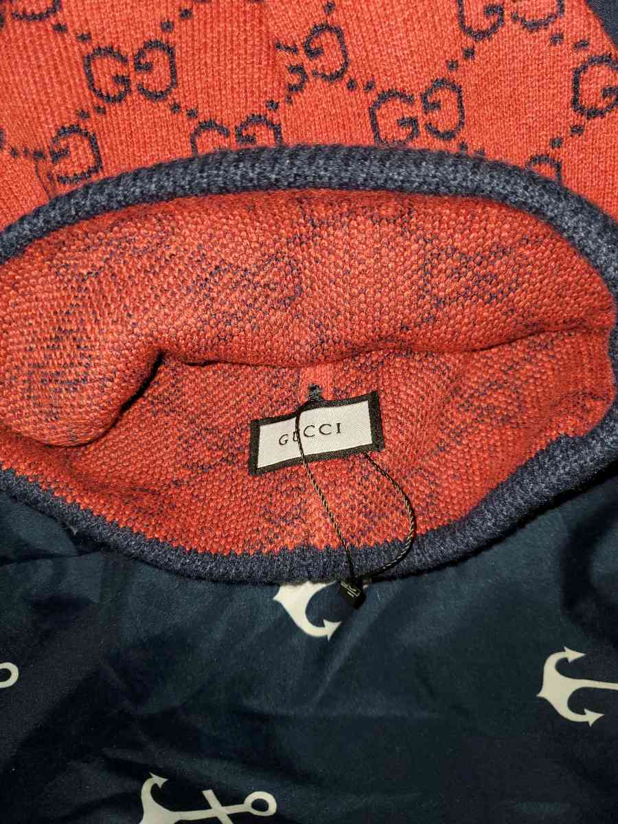 Gucci logo knit hat - Chester, Virginia - FleaMarketBay