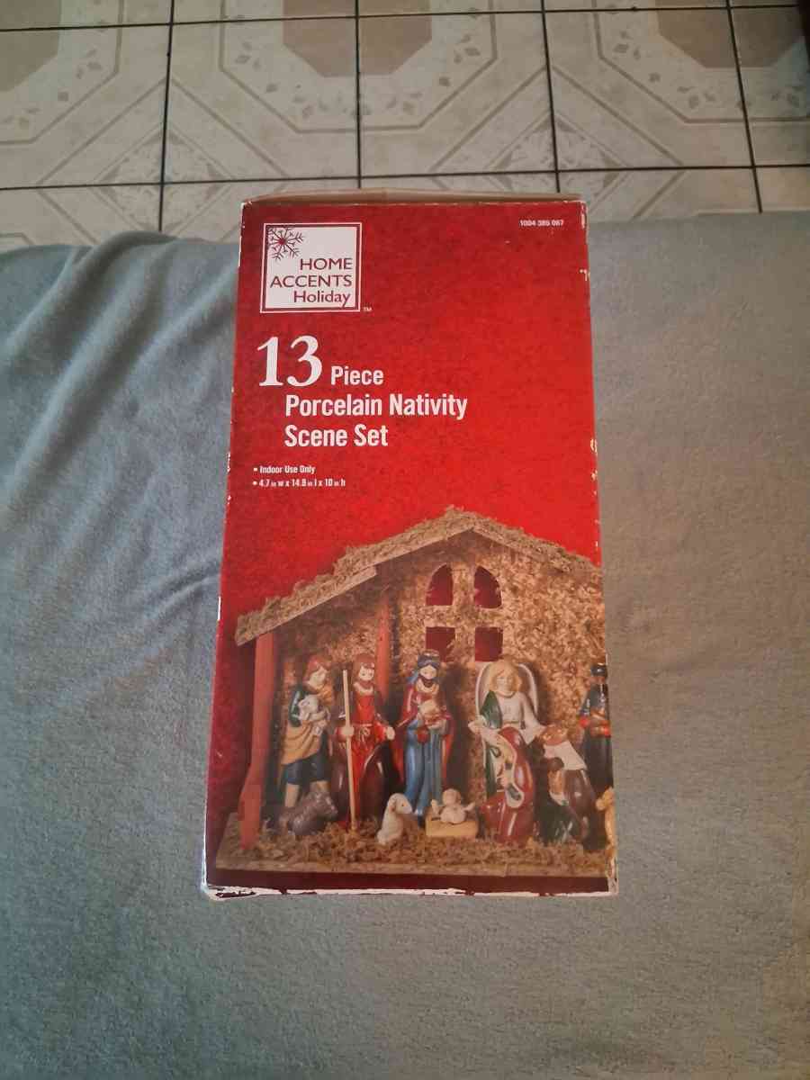 Home Accents Holiday 13 Piece Nativity Scene Set Figurines - North Hollywood, California - FleaMarketBay