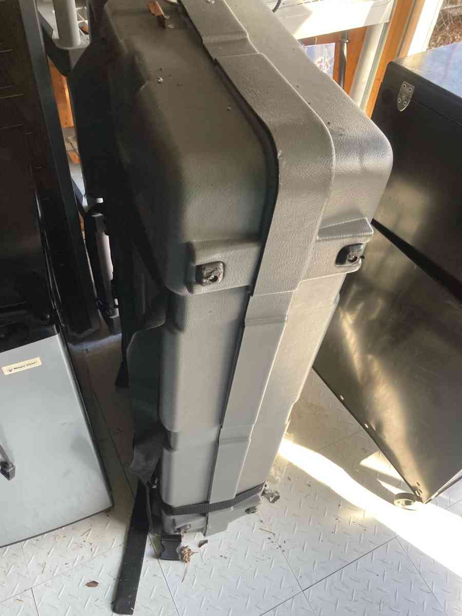 Car Rooftop Cargo Carrier - Essington, Pennsylvania - FleaMarketBay