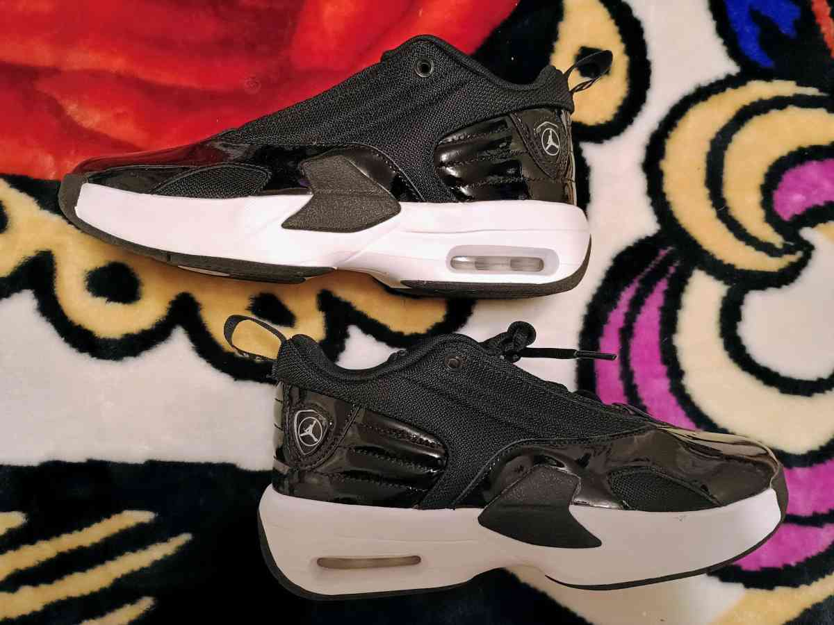 Boys Jordans - Masontown, Pennsylvania - FleaMarketBay