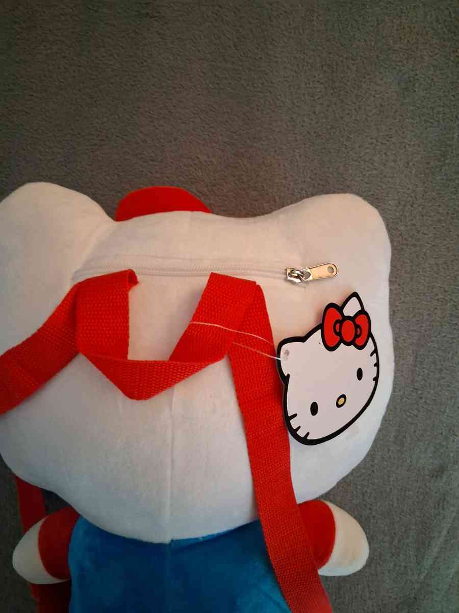 Hello Kitty Bed Blanket with Plush Toy Bag - North Hollywood, California - FleaMarketBay
