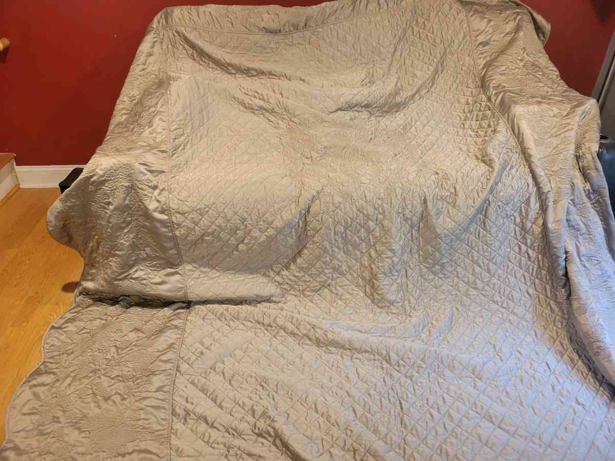 queen quilt - Bethel, Connecticut - FleaMarketBay