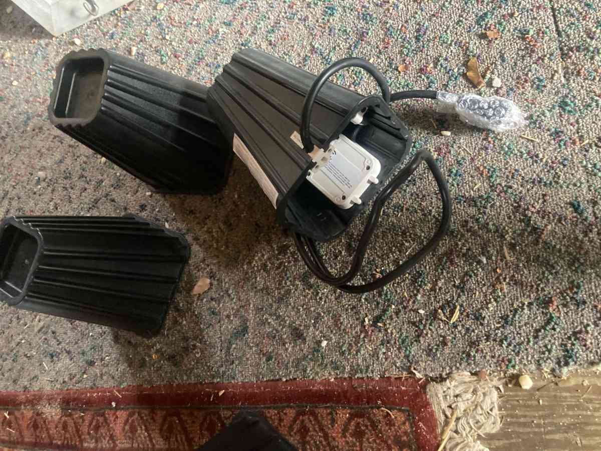 Bed Risers Powered with USB Charging Ports - Essington, Pennsylvania - FleaMarketBay