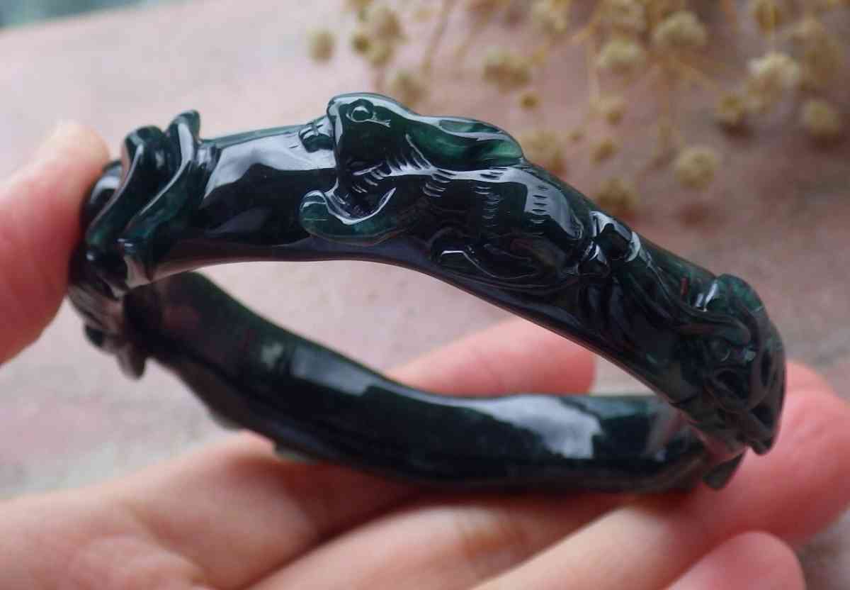 Certificate Jadeite jade Burma  Dark Green Black Flower - Pasadena, California