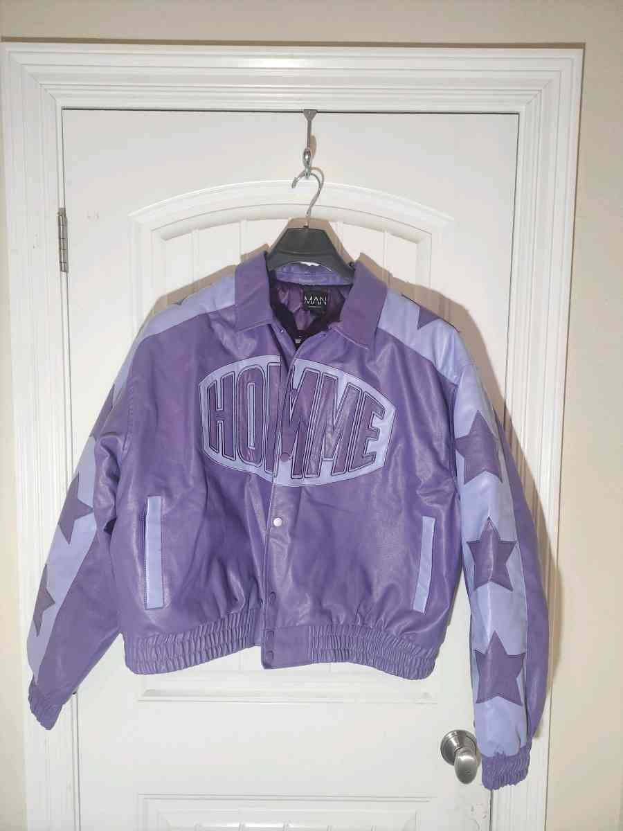 Boohoo Man Varsity XL - Baton Rouge, Louisiana