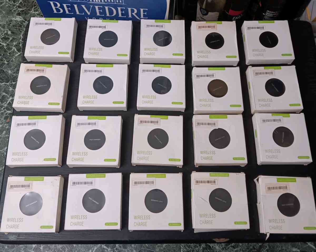 WIRELESS CHARGING POWER MATS - Bronx, New York - FleaMarketBay