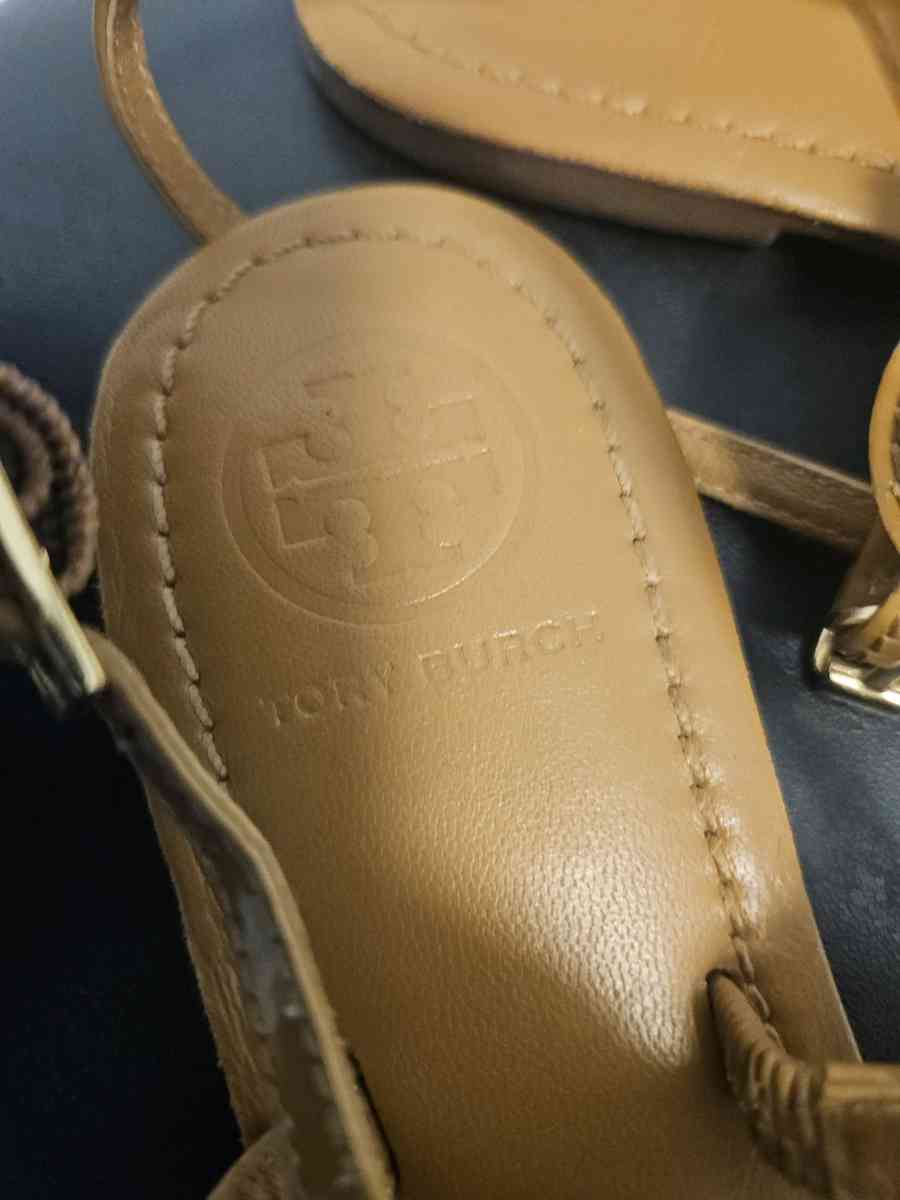 Tory Burch Ali Thong Sandals - Tulsa, Oklahoma - FleaMarketBay