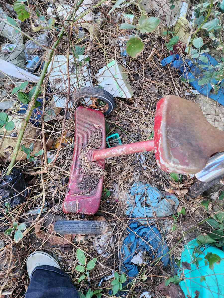 2 antique tricycles all metal - Arab, Alabama - FleaMarketBay