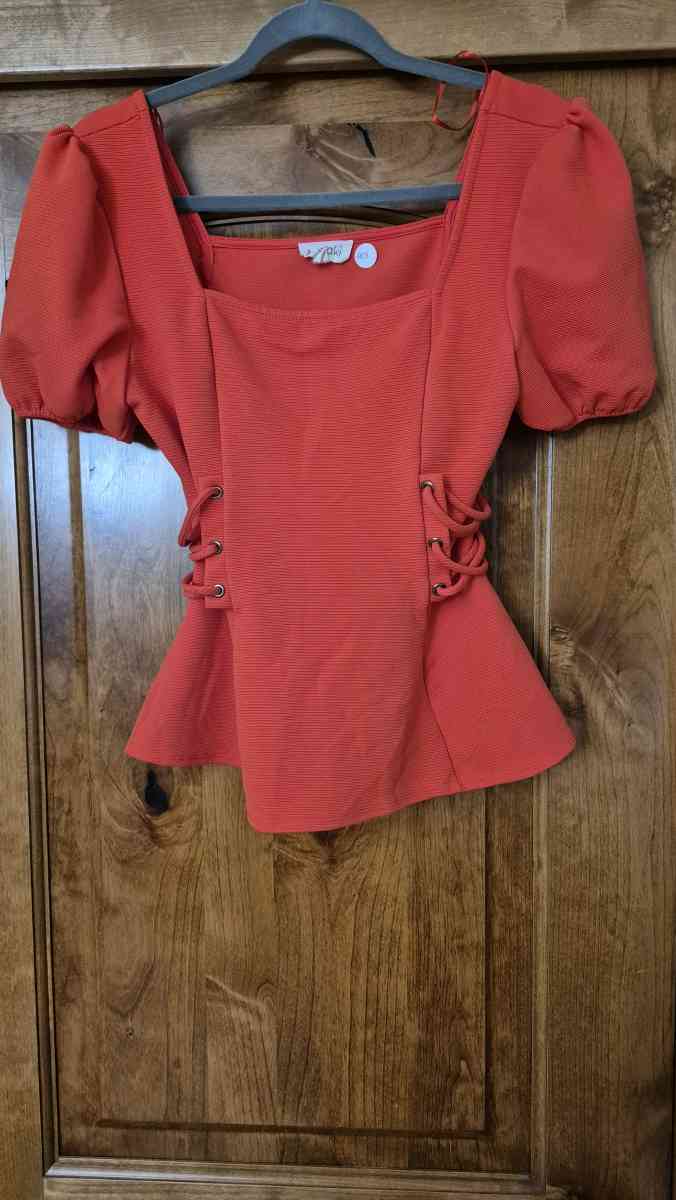 Meraki Coral Blouse - Loomis, California
