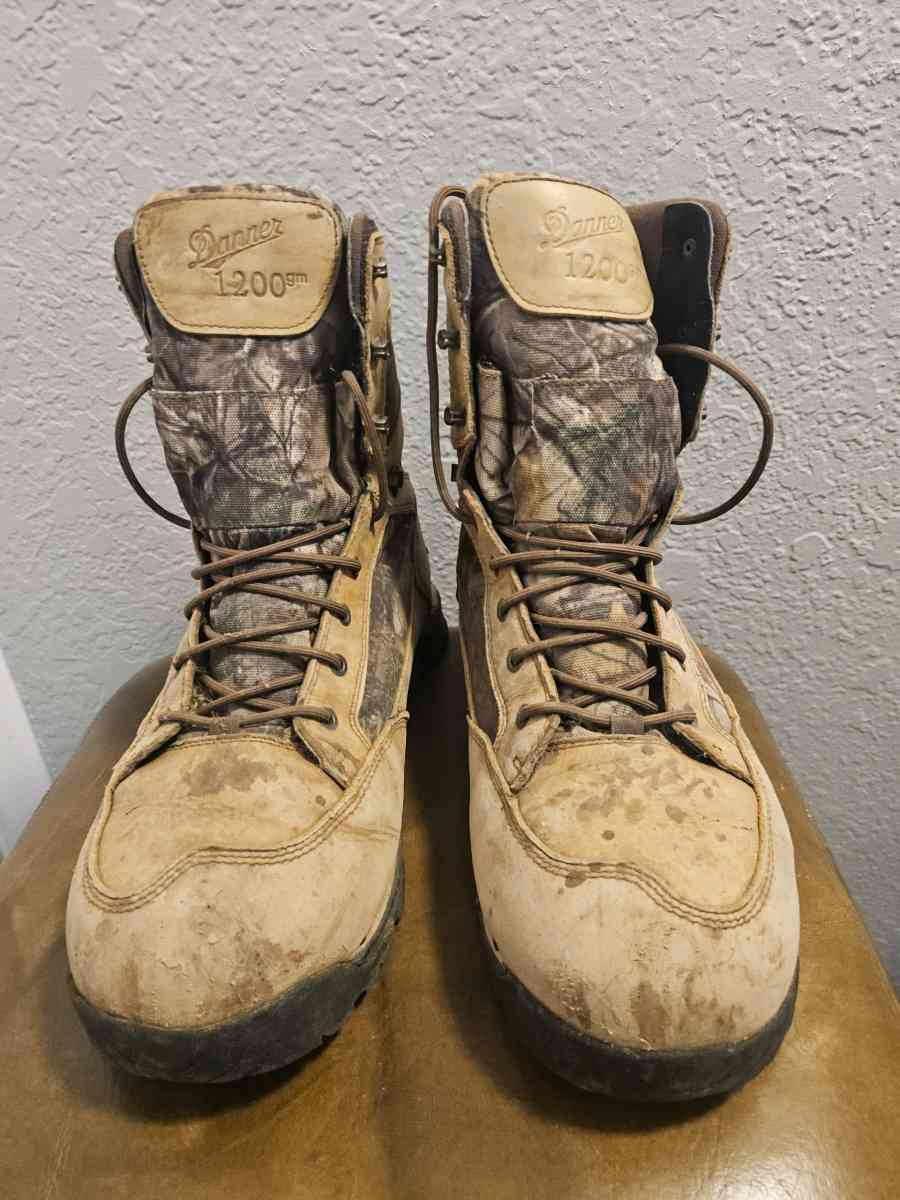 Danner Gortex Pronghorn Boots - Tulsa, Oklahoma - FleaMarketBay