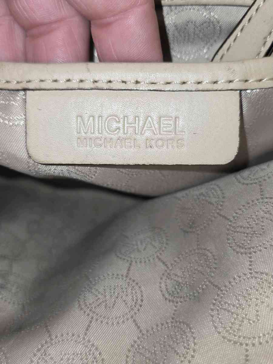 Michael Kors Jet Set large tote and MK  Alfie Booties - Phoenix, Arizona - FleaMarketBay