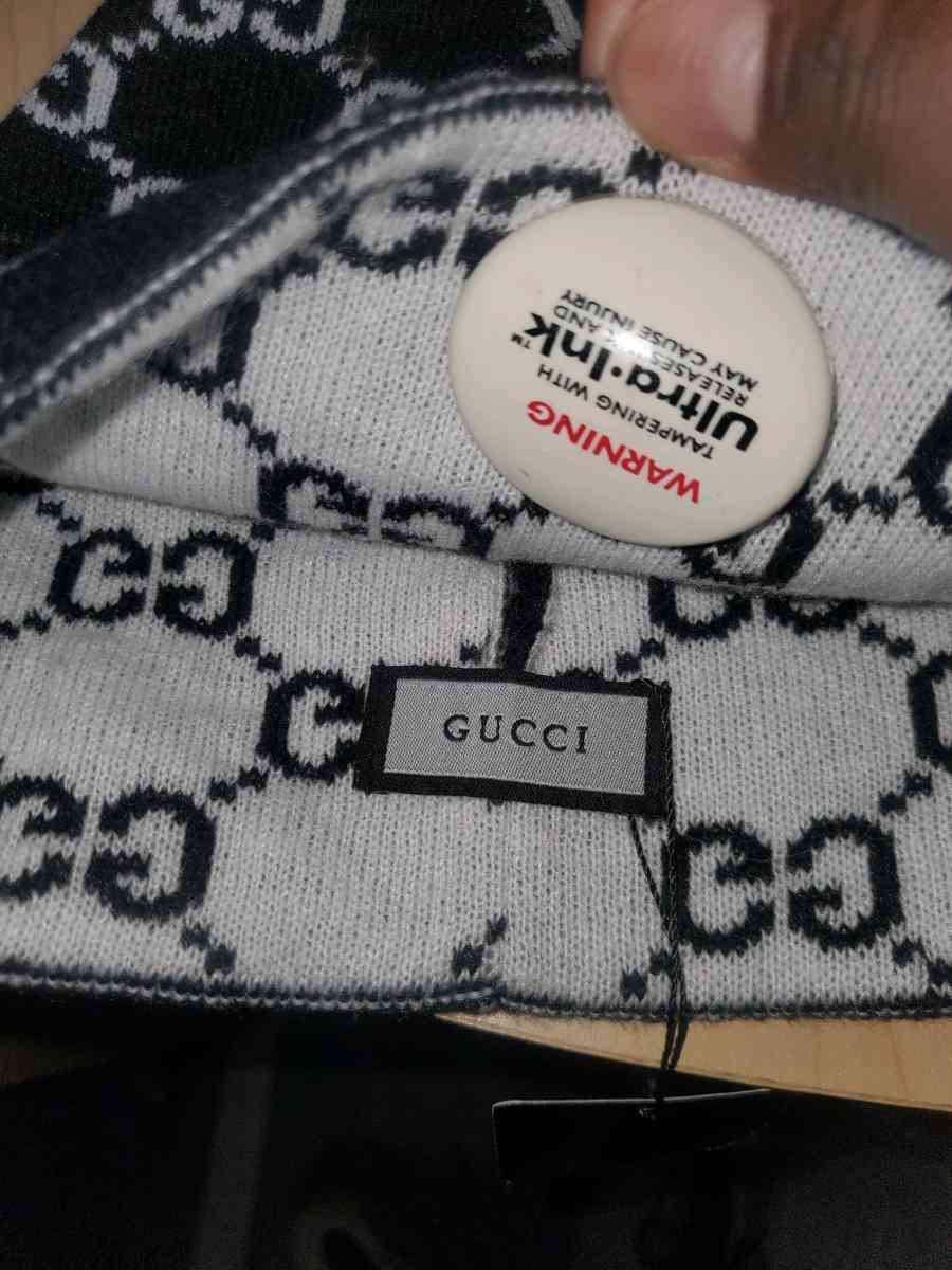 Gucci Monogram Black and White Beanie - Chester Gap, Virginia - FleaMarketBay