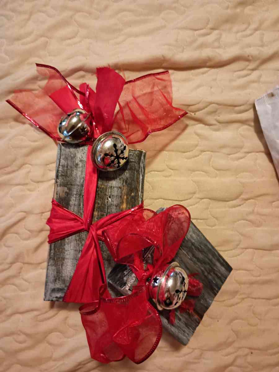 small wooden blocks made into Christmas decorations - Waco, Texas - FleaMarketBay