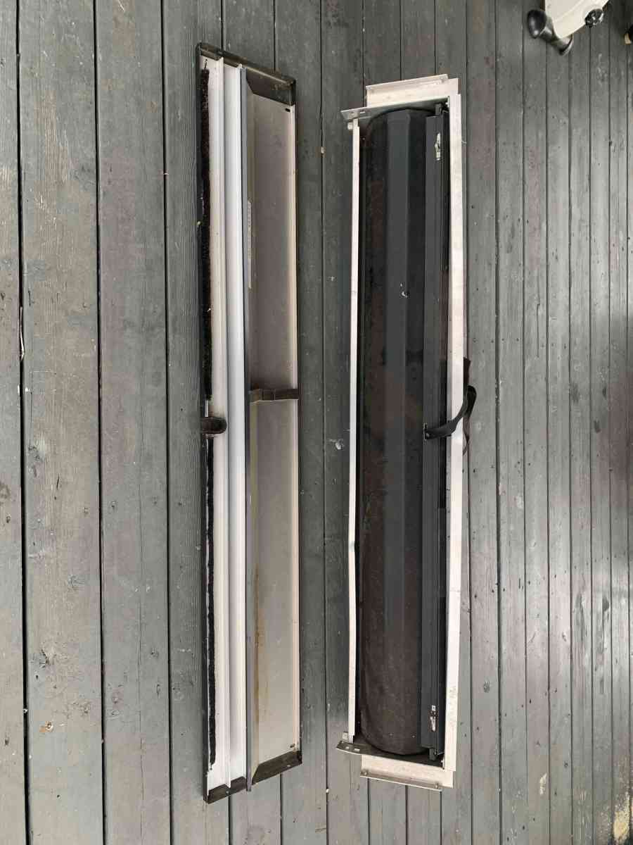 truck bed cover - West Babylon, New York - FleaMarketBay