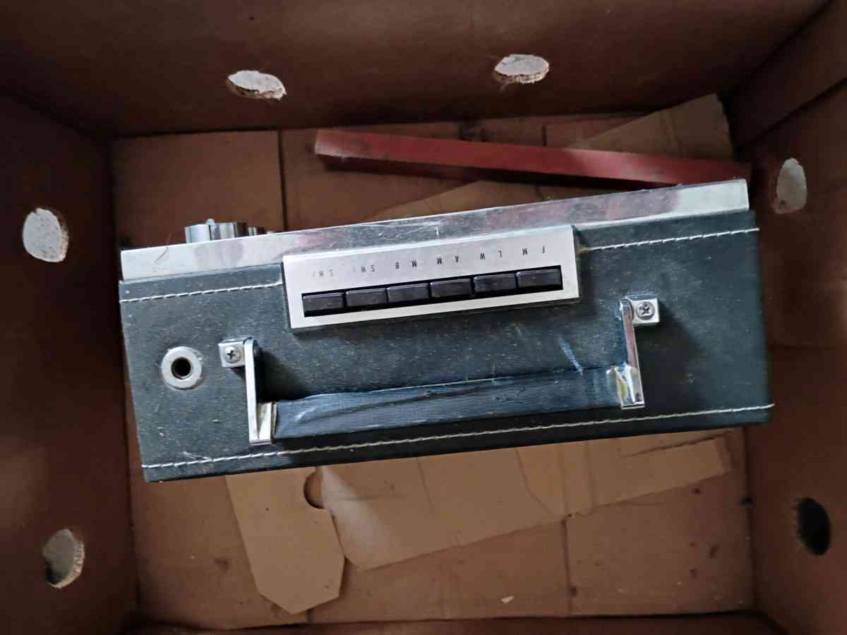 Big Antique Sketchbook and Antique Radio - Columbia, Missouri - FleaMarketBay