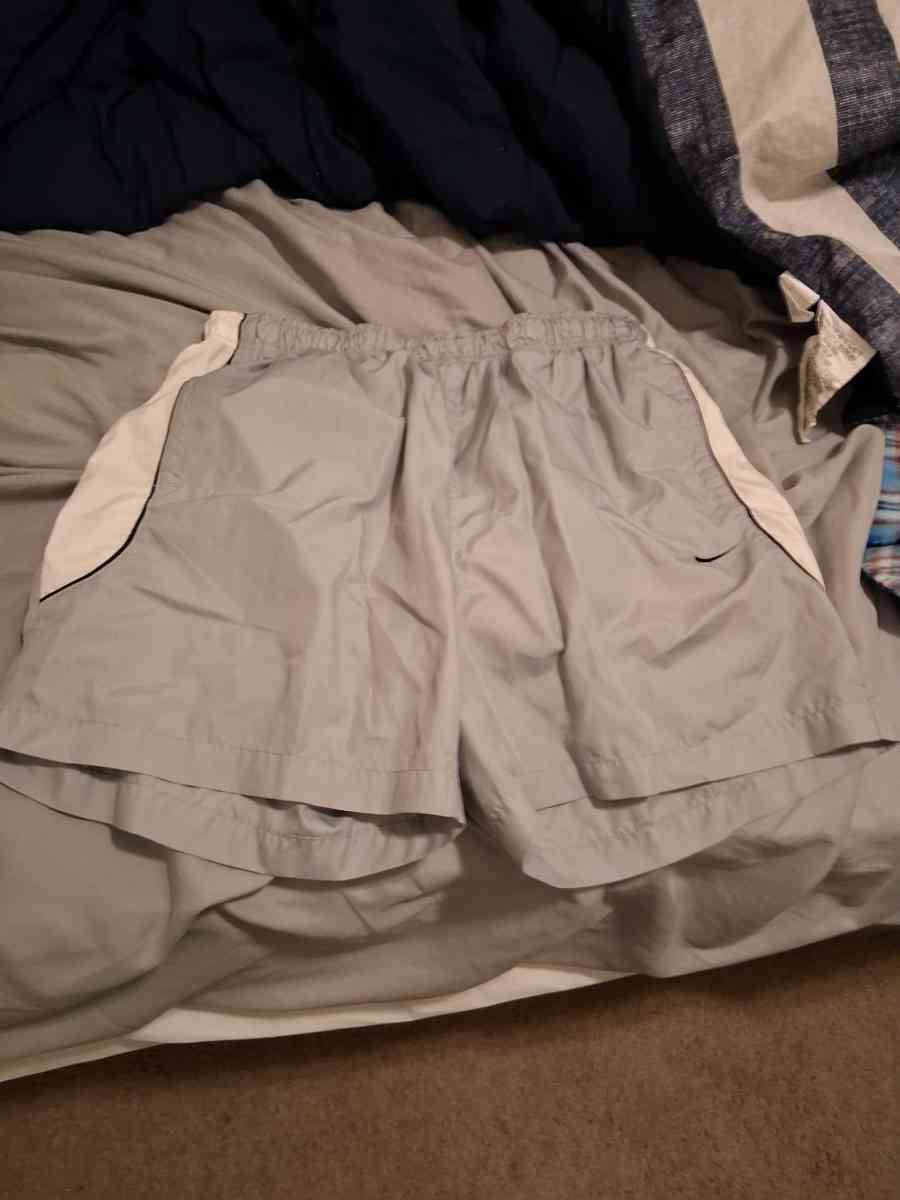 mens swim trunks - Taunton, Massachusetts