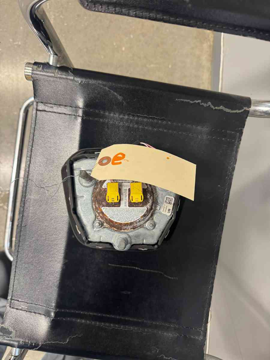 k and k auto parts martinsville Rd Bellevill mI - Belleville, Michigan - FleaMarketBay