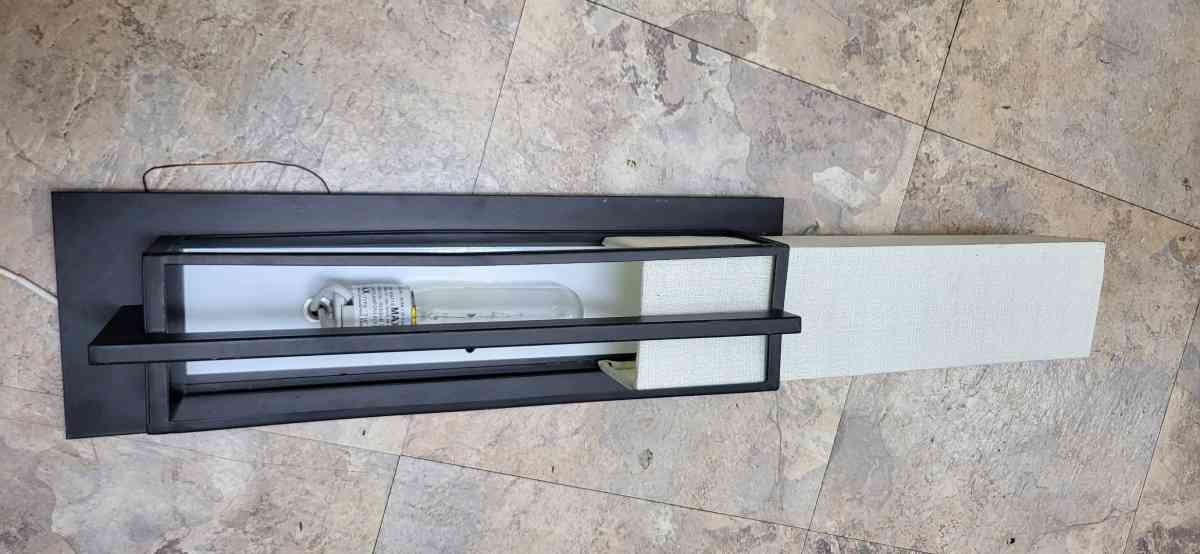 six wall lights - Houston, Texas - FleaMarketBay