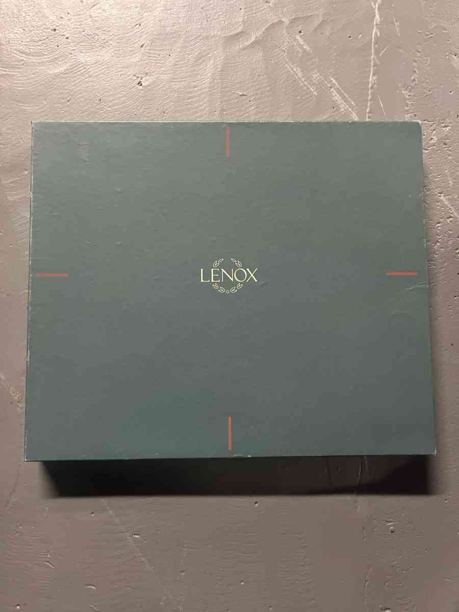 NEW Lenox Wedding Promises Double Picture Frame holds two 5x - Piscataway, New Jersey - FleaMarketBay