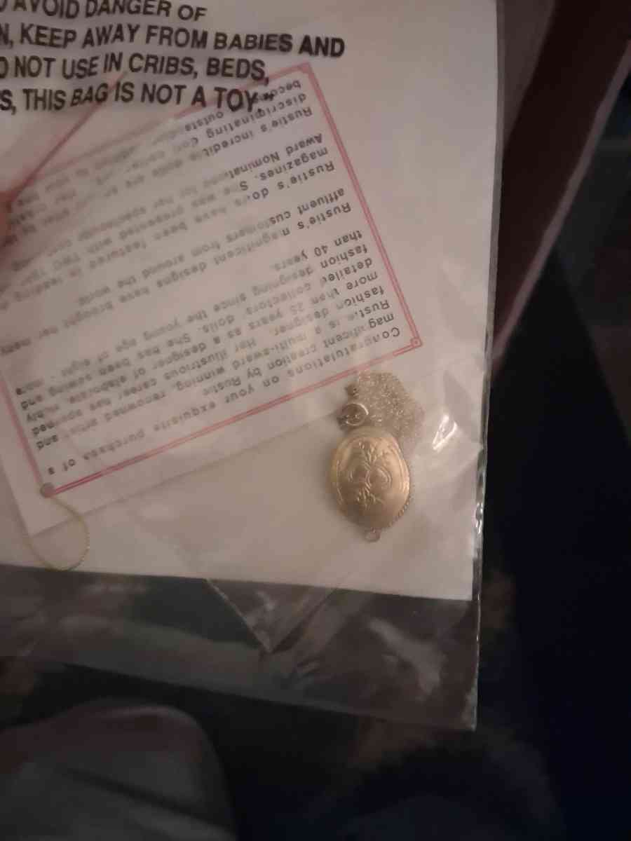 3ft wedding doll - Monroe, Georgia - FleaMarketBay