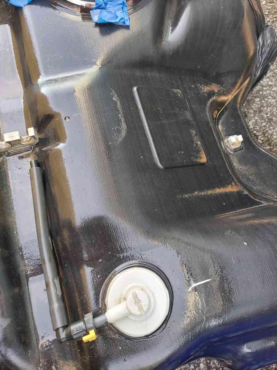 Gas Tank for Suv - Columbus, Ohio - FleaMarketBay