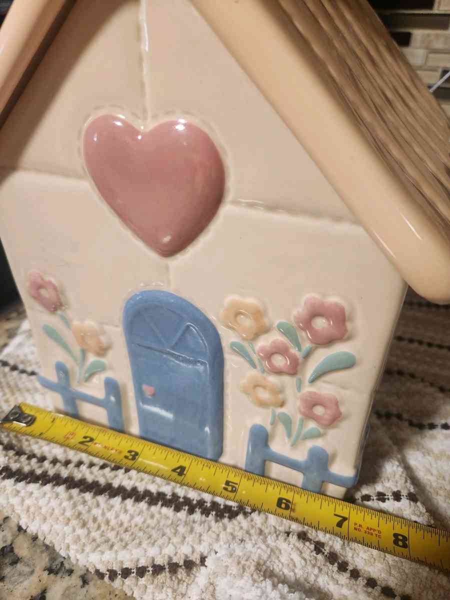 1987 Hallmark Cookie Jar - Deltona, Florida - FleaMarketBay