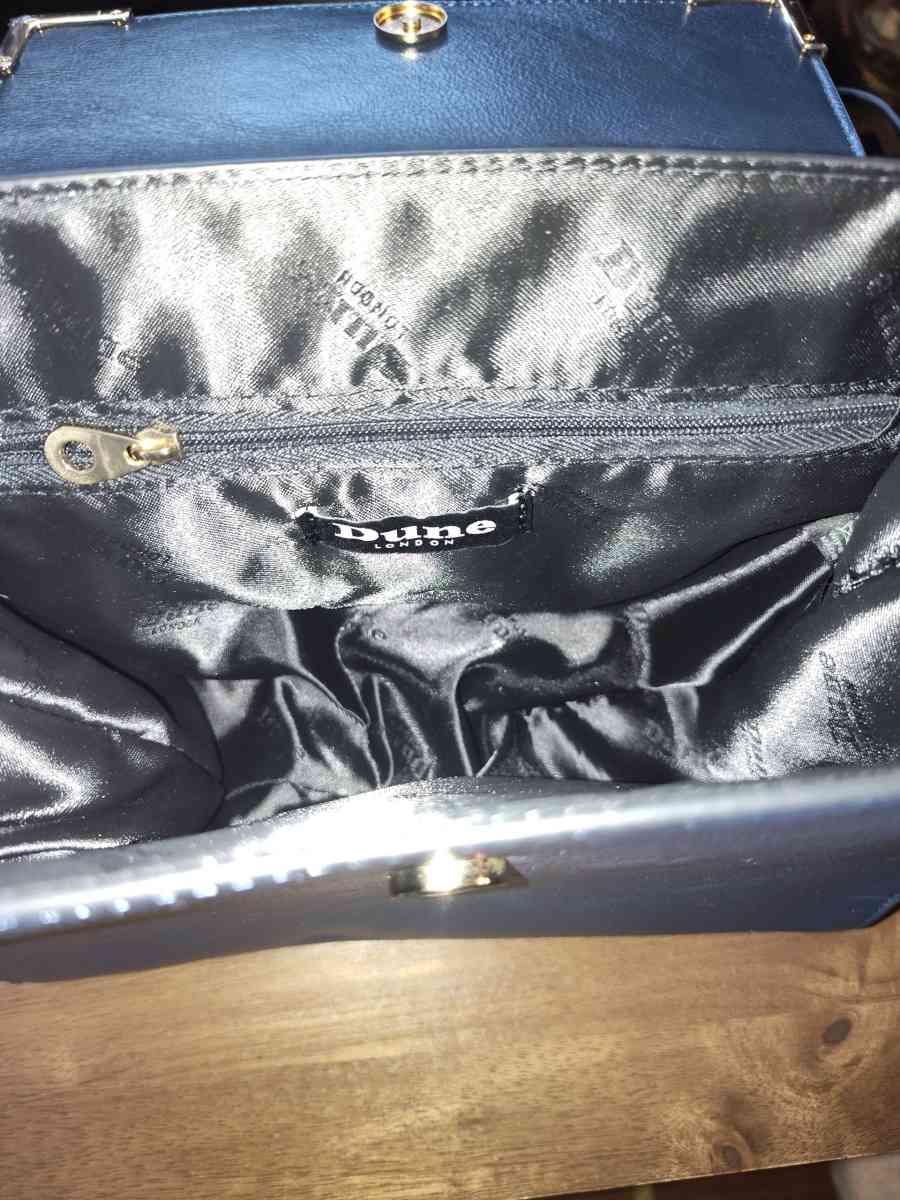 Dune London tote Blue and Ivory - Oceanside, California - FleaMarketBay